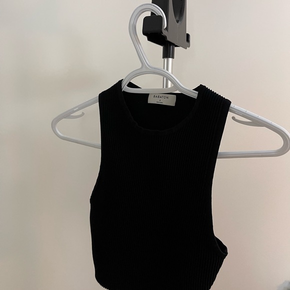 Aritzia Babaton Sculpt Knit Racer Cropped Tank. - Picture 4 of 8